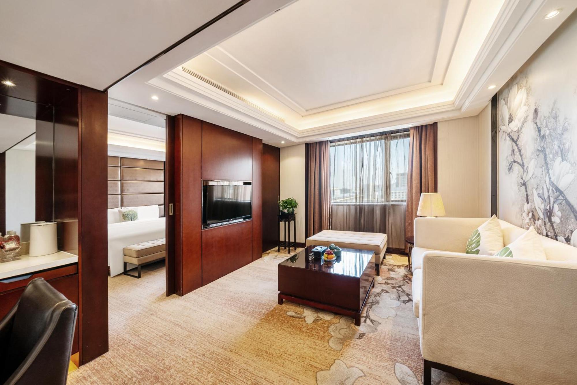 Guangdong Hotel Shanghai - Free Self-Service Laundry Exterior foto