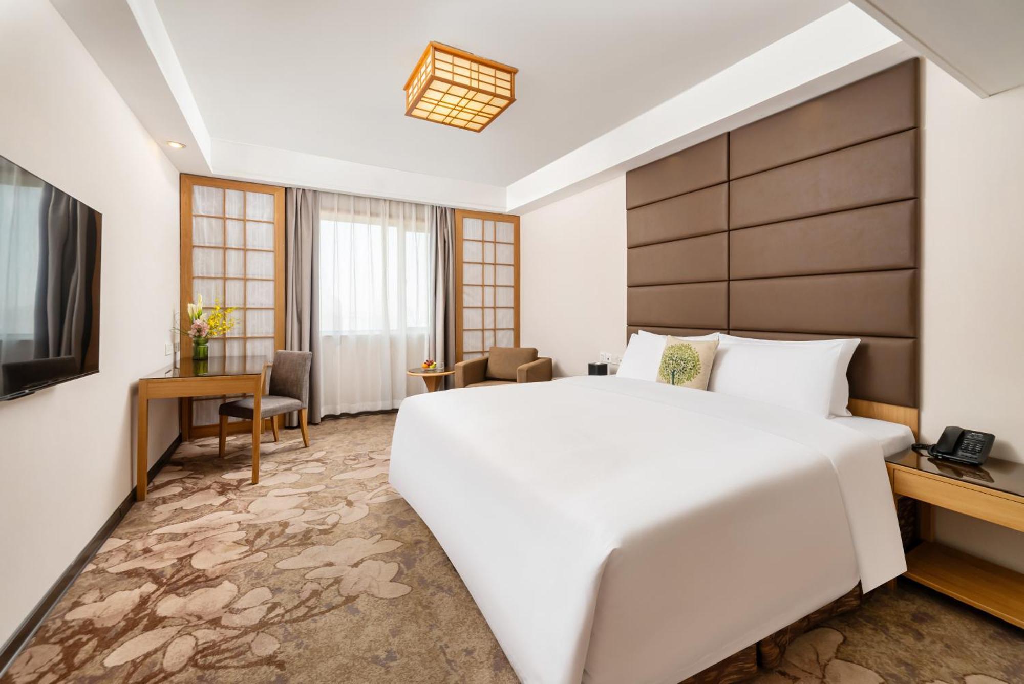Guangdong Hotel Shanghai - Free Self-Service Laundry Exterior foto